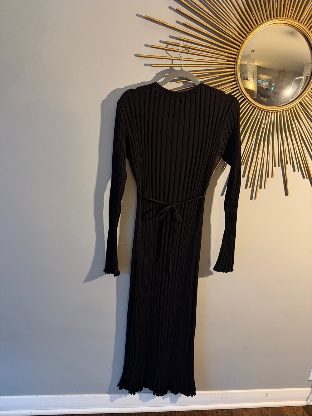 DISSH Black Ribbed Knit Maxi Dress - Picture 3 of 4
